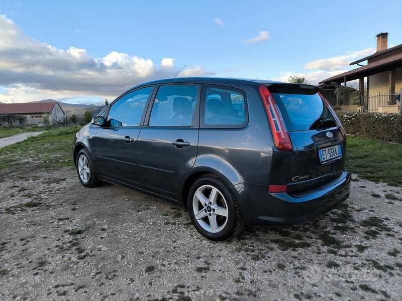 Usata Ford C-MAX 145 CV (106 kW) 2009 Monovolume