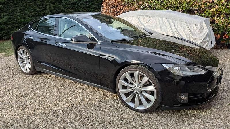 Usata Tesla Model S Performance 309 kW (421 CV) 2013 Nero Utilitaria