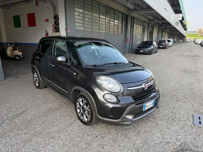 Usata Fiat 500L Trekking 105 CV (77 kW) 2014 Nero Monovolume