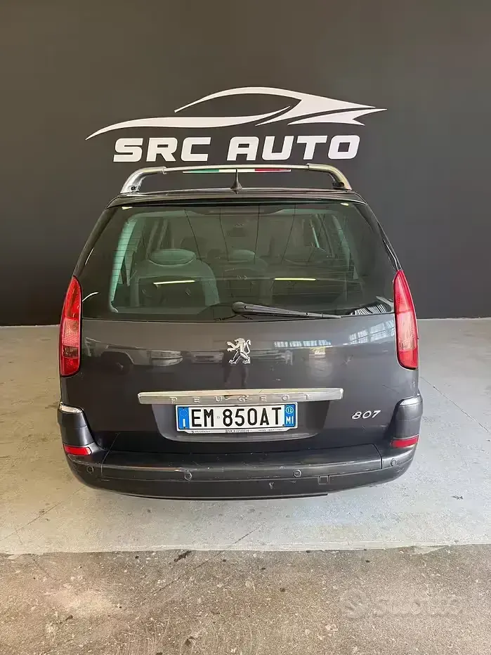 Usata Peugeot 807 163 CV (119 kW) 2012 Nero Monovolume
