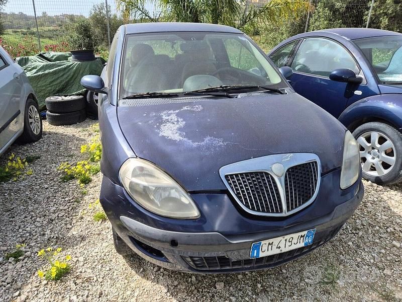 Gebraucht Lancia Ypsilon 60 PS (44 kW) 2004 Blau Kleinwagen
