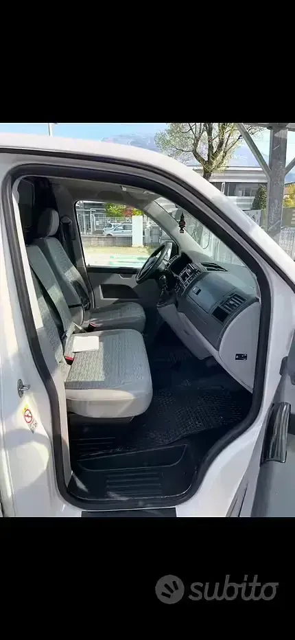 Usata VW T5 102 CV (75 kW) 2011 Bianco Furgone