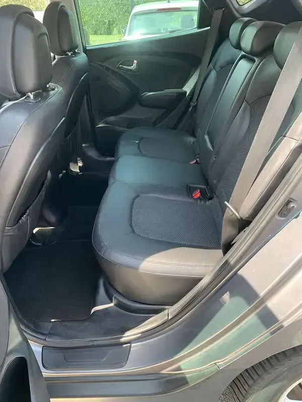 Usata Hyundai ix35 Xpossible 116 CV (85 kW) 2013 Grigio SUV