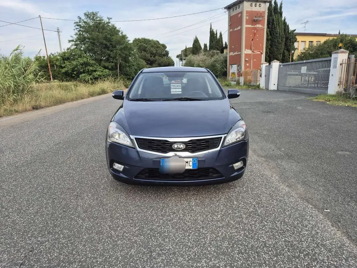 Usata Kia Ceed EX 122 CV (89 kW) 2009 Other Utilitaria