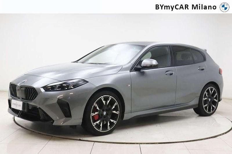 Skyscraper grey metallic Usata 2025 BMW 118 M Sport Due volumi | 32.000 € (Super prezzo) - Immagine 1/3