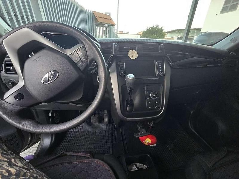 Usata Mahindra KUV100 87 CV (63 kW) 2020 SUV