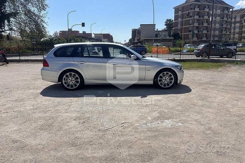 Usata BMW 320 Efficient Dynamics 177 CV (130 kW) 2008 Grigio Station wagon