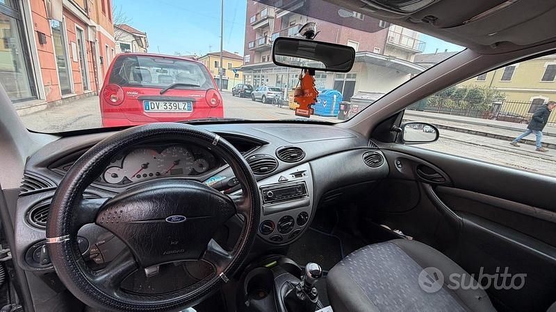 Usata Ford Focus 2001 Berlina