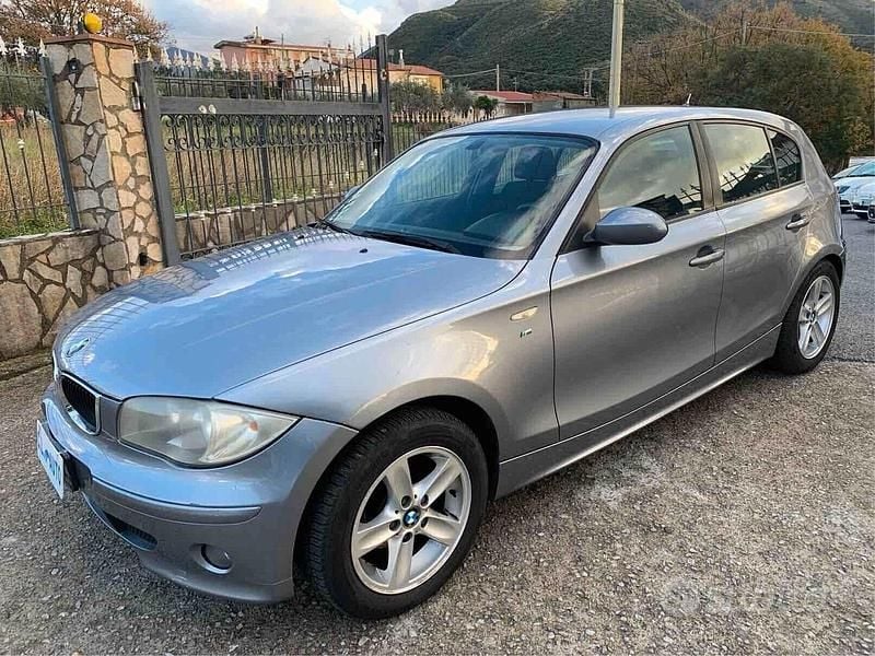 Usata BMW 116 116 CV (85 kW) 2006 Grigio Utilitaria