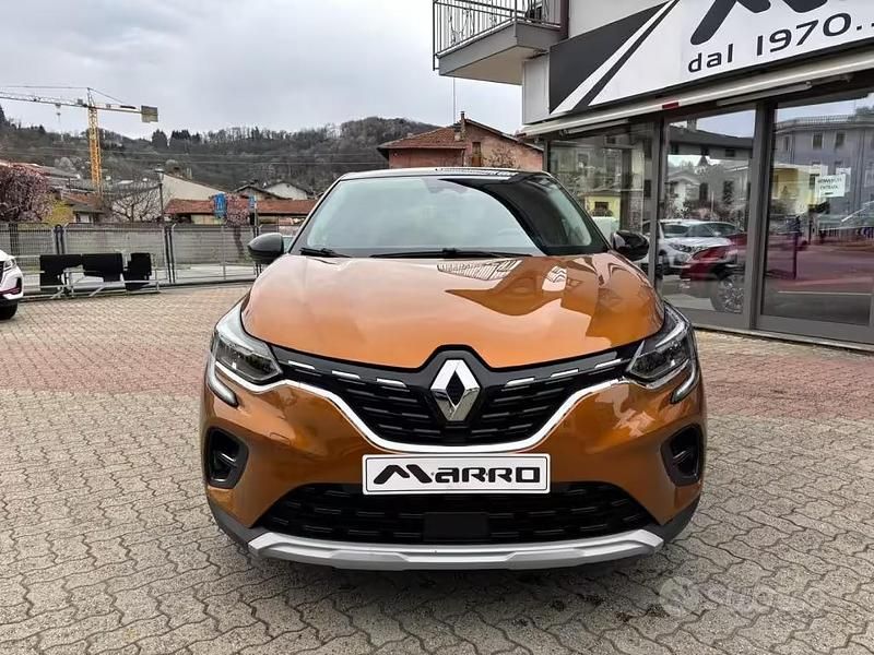 Usata Renault Captur Intens 101 CV (74 kW) 2022 Marrone SUV