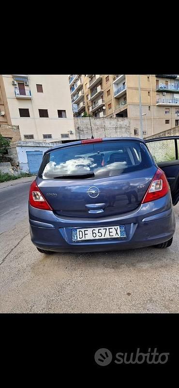 Usata Opel Corsa 2007 Blu Utilitaria