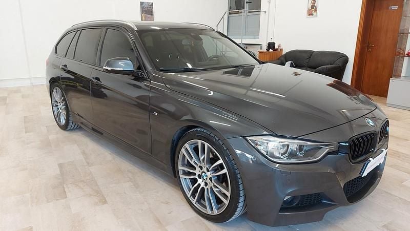 Grigio Usata 2014 BMW 330 Performance Station wagon | 15.900 € (Buon prezzo) - Immagine 1/4