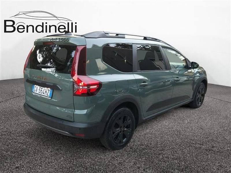 Usata Dacia Jogger Extreme 140 CV (102 kW) 2024 Verde scuro Monovolume