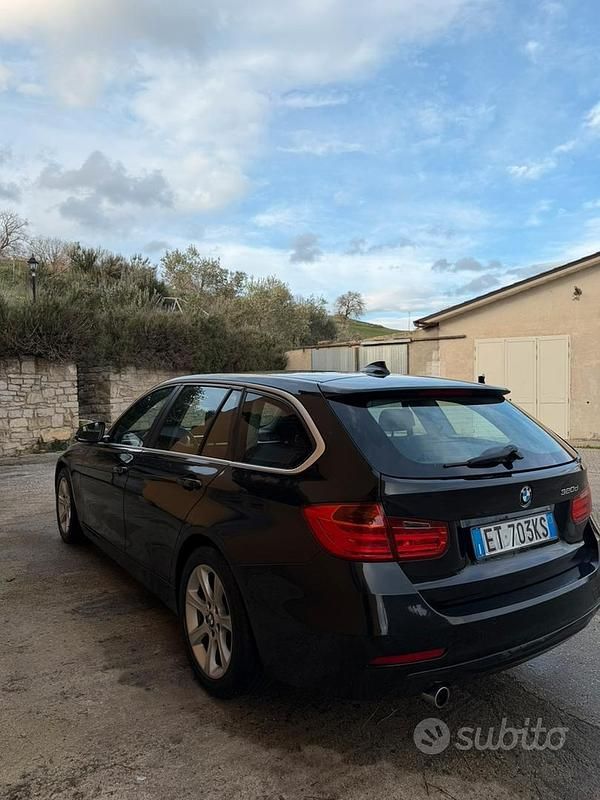 Usata BMW 320 184 CV (135 kW) 2013 Nero Station wagon