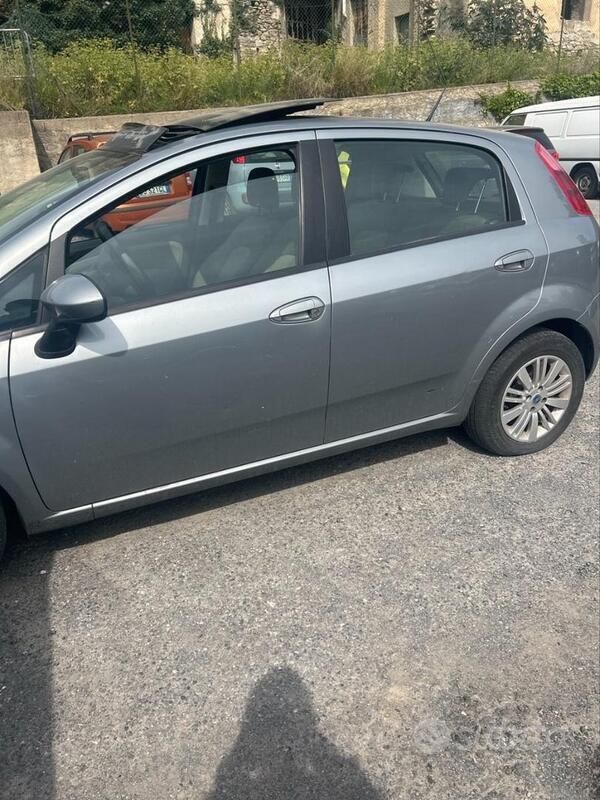Usata Fiat Grande Punto 120 CV (88 kW) 2007 Grigio Utilitaria