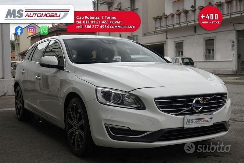 Usata Volvo V60 Summum 220 CV (161 kW) 2017 Bianco Station wagon