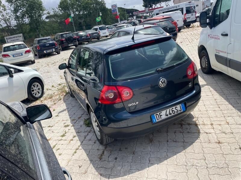 Usata VW Golf V Comfortline 116 CV (85 kW) 2007 Blu Berlina