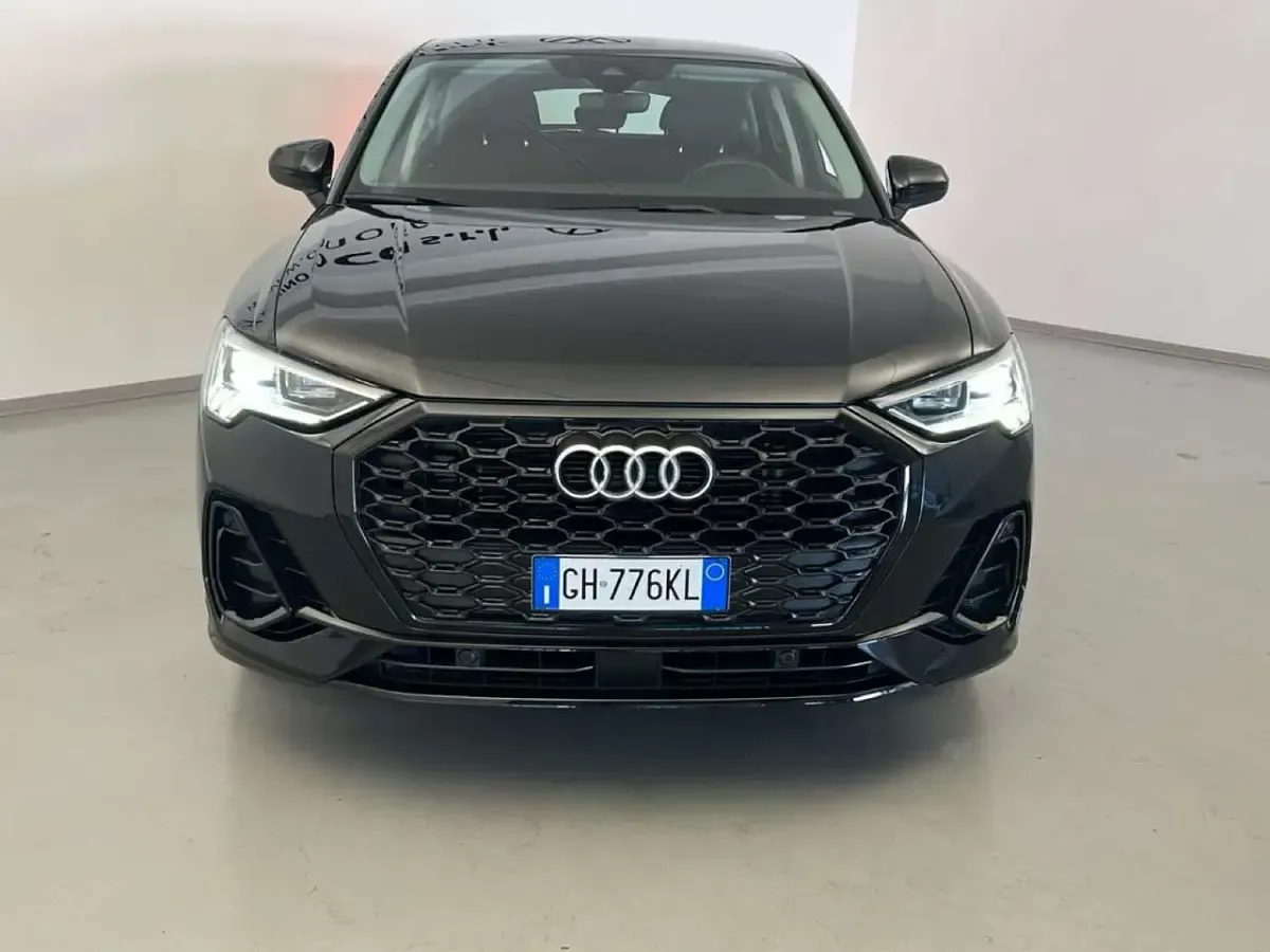 Usata Audi Q3 Sportback S-Line 150 CV (110 kW) 2022 Nero SUV