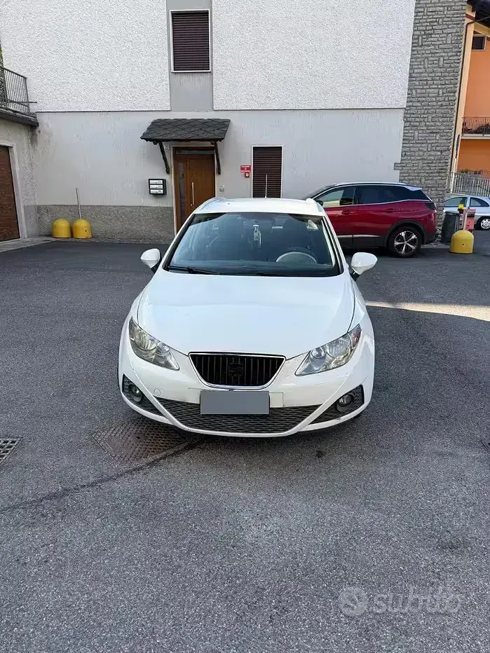 Usata Seat Ibiza ST 85 CV (62 kW) 2010 Bianco Station wagon