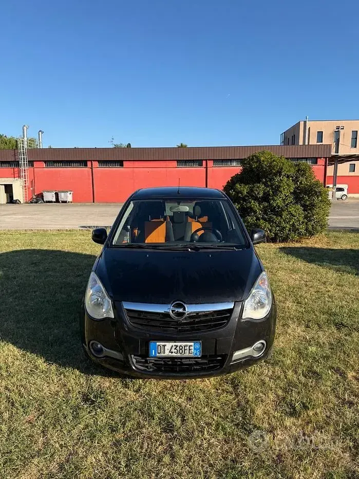 Usata Opel Agila Enjoy 65 CV (47 kW) 2008 Utilitaria
