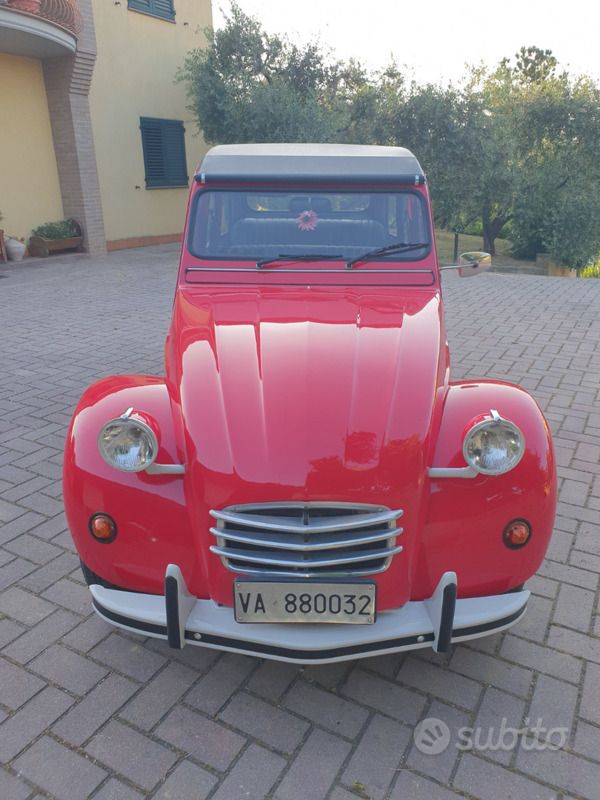 Rosso Usata 1984 Citroën 2CV Tre volumi | 10.900 € - Immagine 1/4