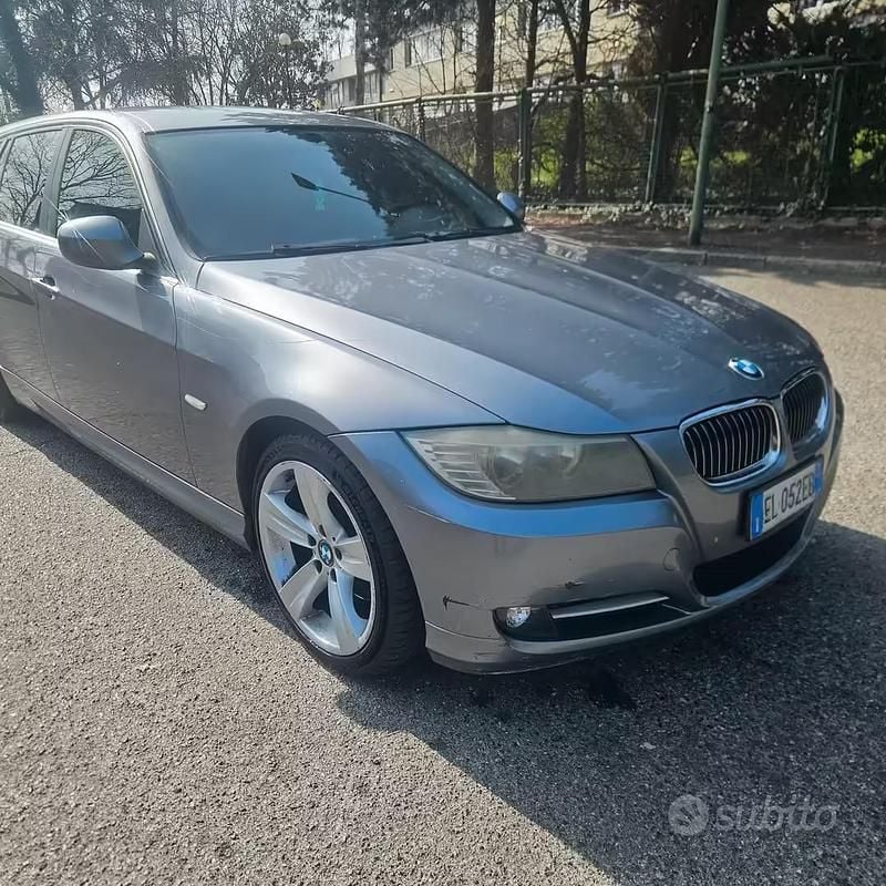 Usata BMW 318 2012 Grigio Station wagon