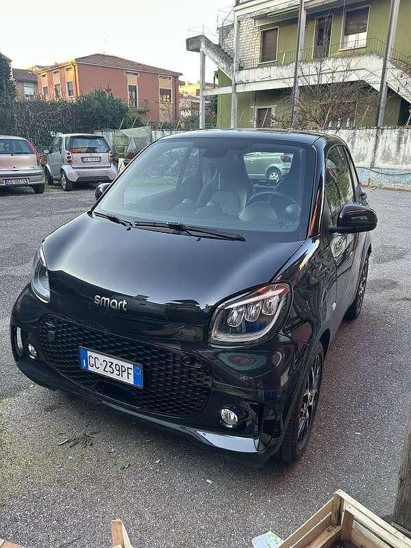 Usata Smart ForTwo Coupé Prime 41 kW (56 CV) 2020 Utilitaria