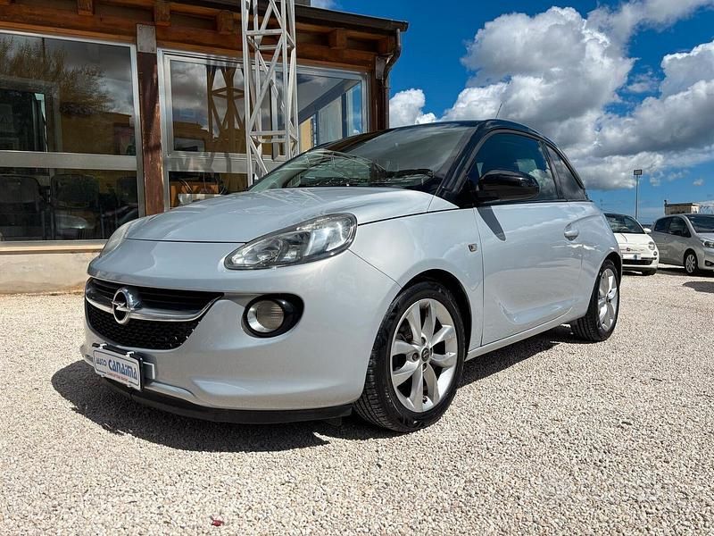 Usata Opel Adam 69 CV (50 kW) 2015 Grigio Utilitaria