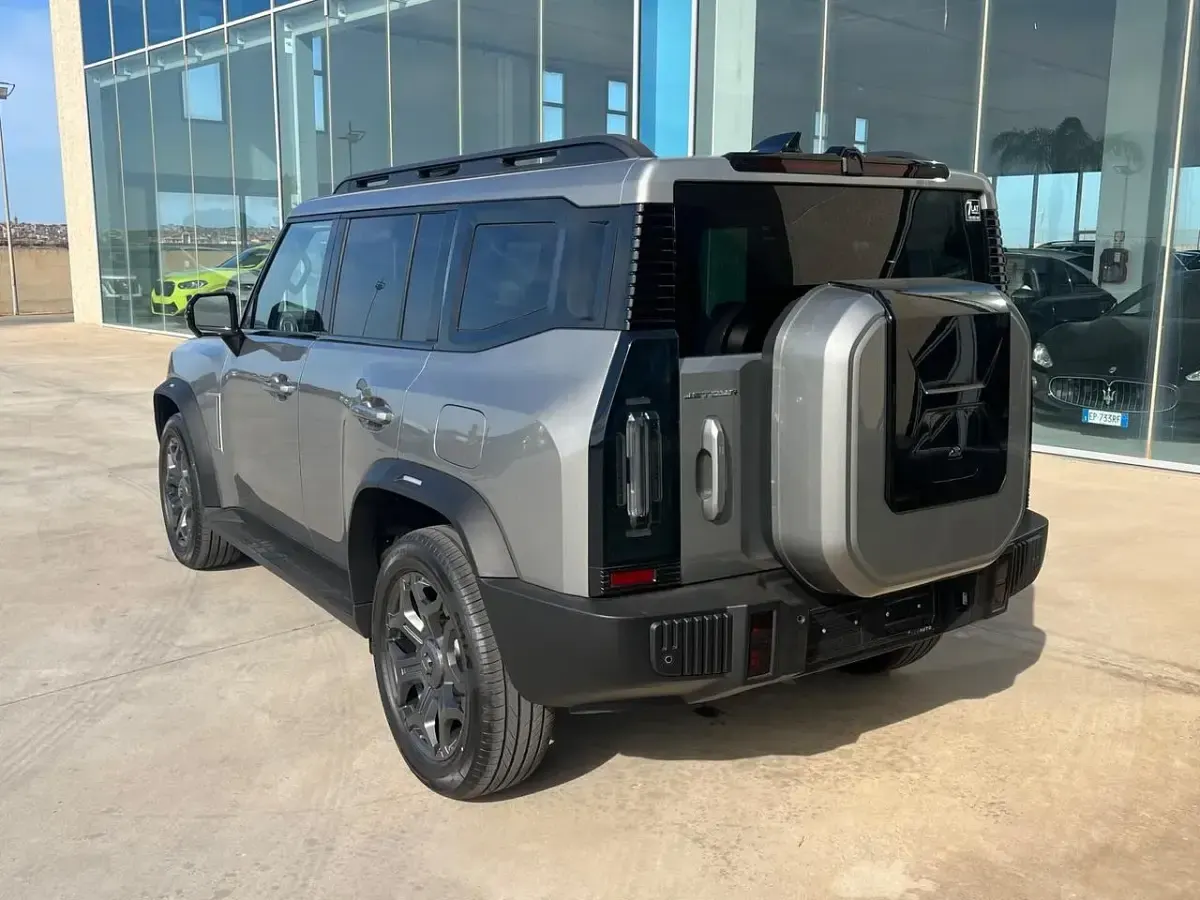 Nuova Jetour T2 244 CV (179 kW) 2026 Grigio SUV