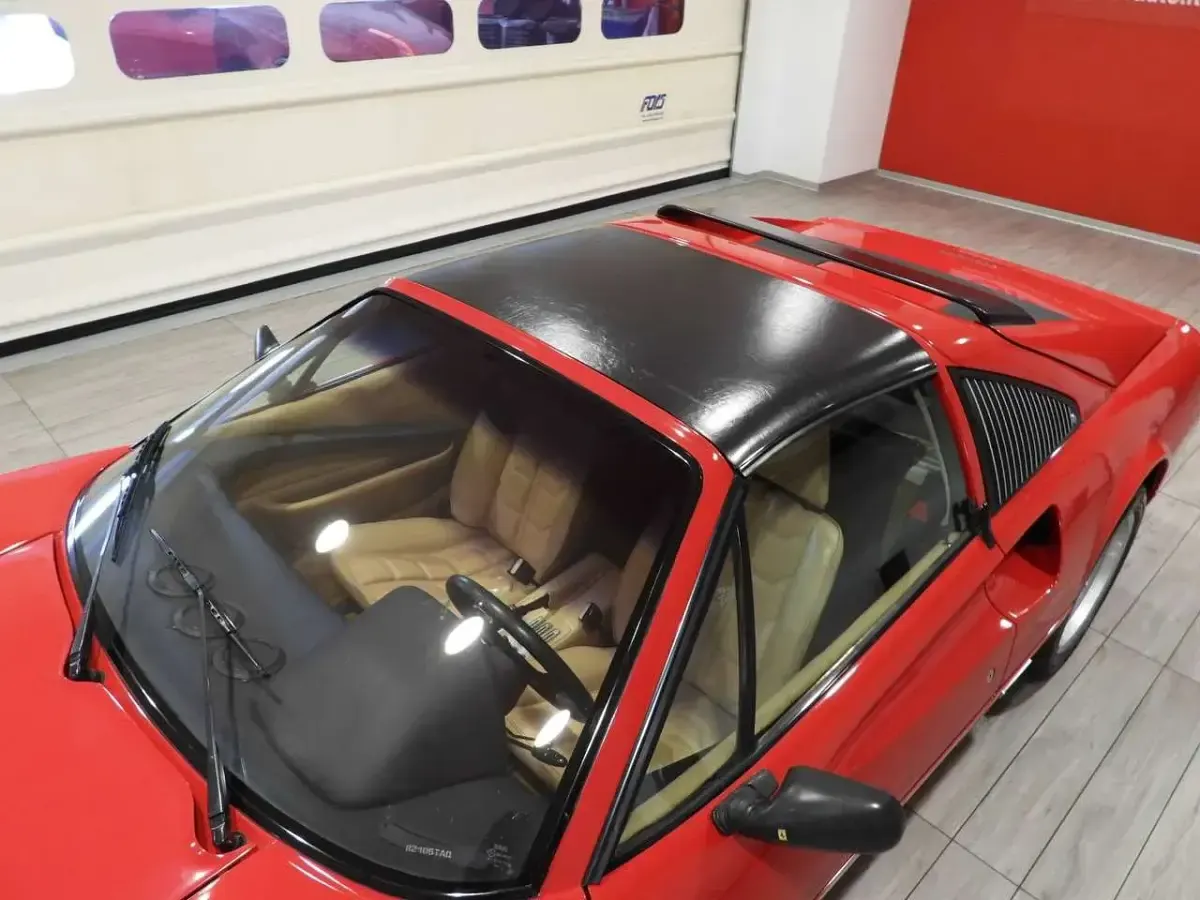 Usata Ferrari 308 235 CV (172 kW) 1984 Rosso corsa fer 300/12 Cabrio