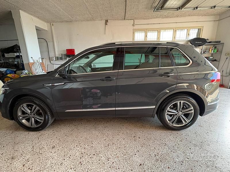 Usata VW Tiguan 150 CV (110 kW) 2021 Grigio SUV