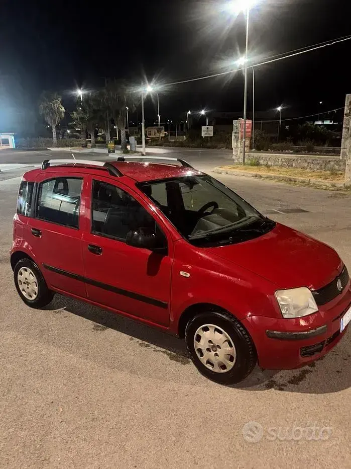 Usata Fiat Panda 69 CV (50 kW) 2012 Rosso Utilitaria