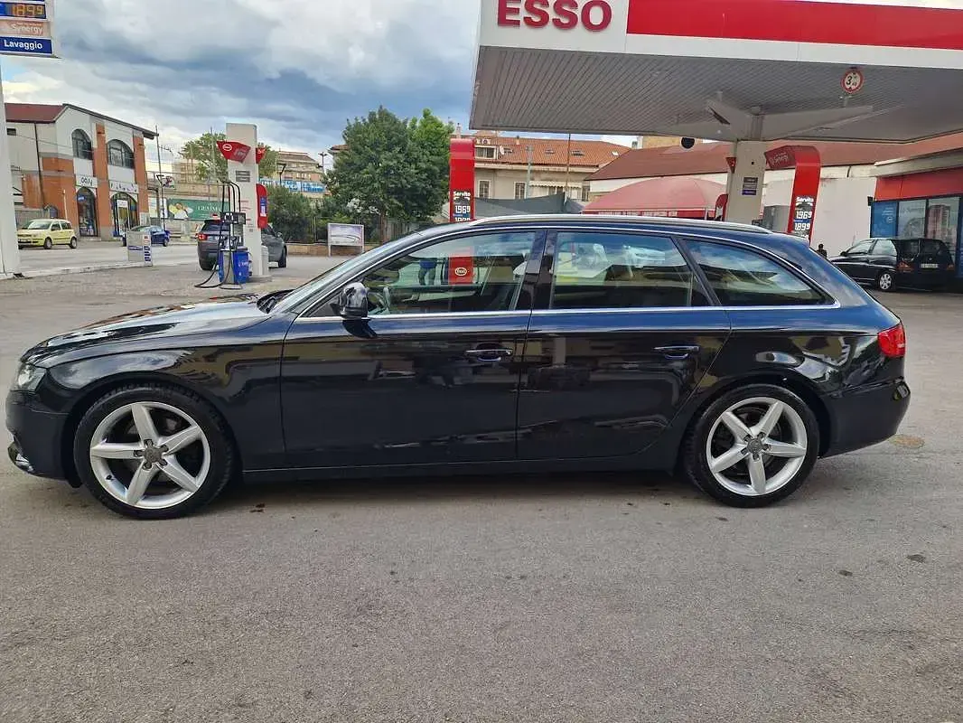 Usata Audi A4 Advanced 143 CV (105 kW) 2009 Nero Station wagon