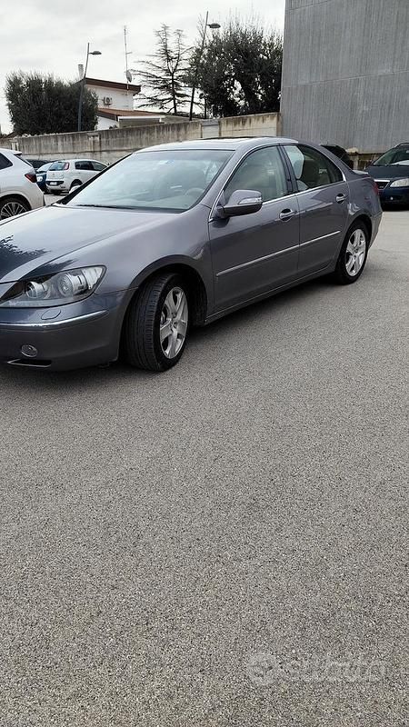 Usata Honda Legend 295 CV (216 kW) 2006 Grigio Berlina