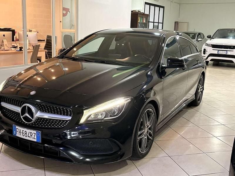 Usata Mercedes CLA200 Shooting Brake 136 CV (100 kW) 2017 Nero Station wagon