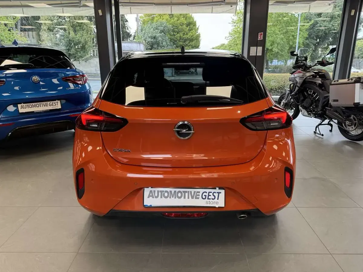 Usata Opel Corsa GS Line 101 CV (74 kW) 2020 Arancione Utilitaria