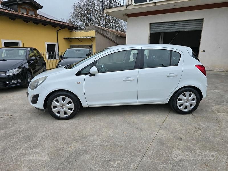 Usata Opel Corsa 75 CV (55 kW) 2014 Bianco Utilitaria