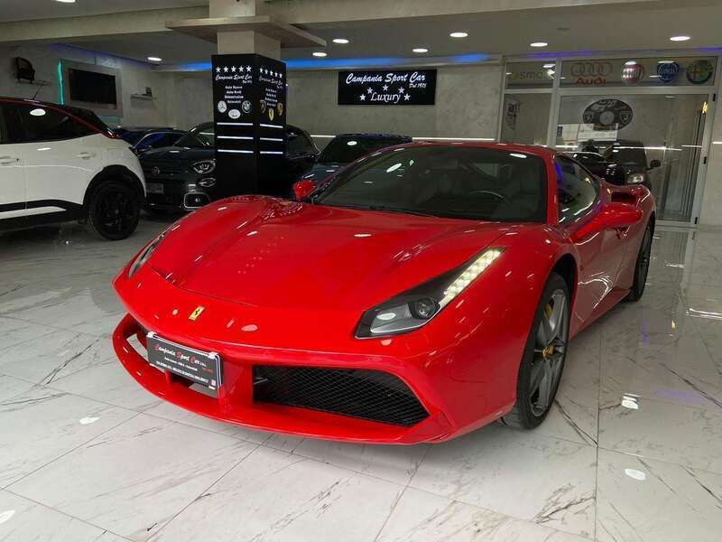 Rosso ferrari Usata 2018 Ferrari 488 Coupé | 255.000 € - Immagine 1/4