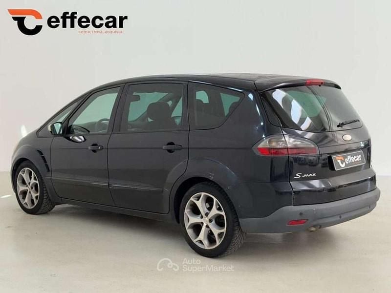 Usata Ford S-MAX S 140 CV (102 kW) 2007 Nero Monovolume