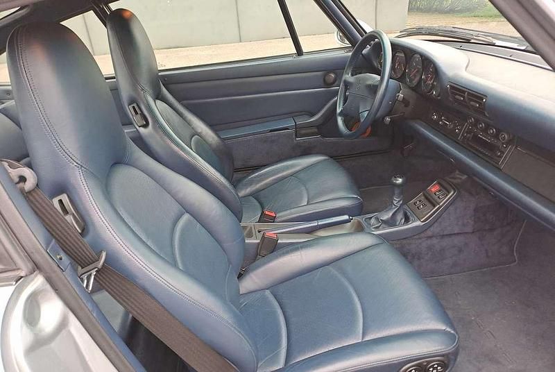 Usata Porsche 911 Carrera 272 CV (200 kW) 1994 Argento Coupé