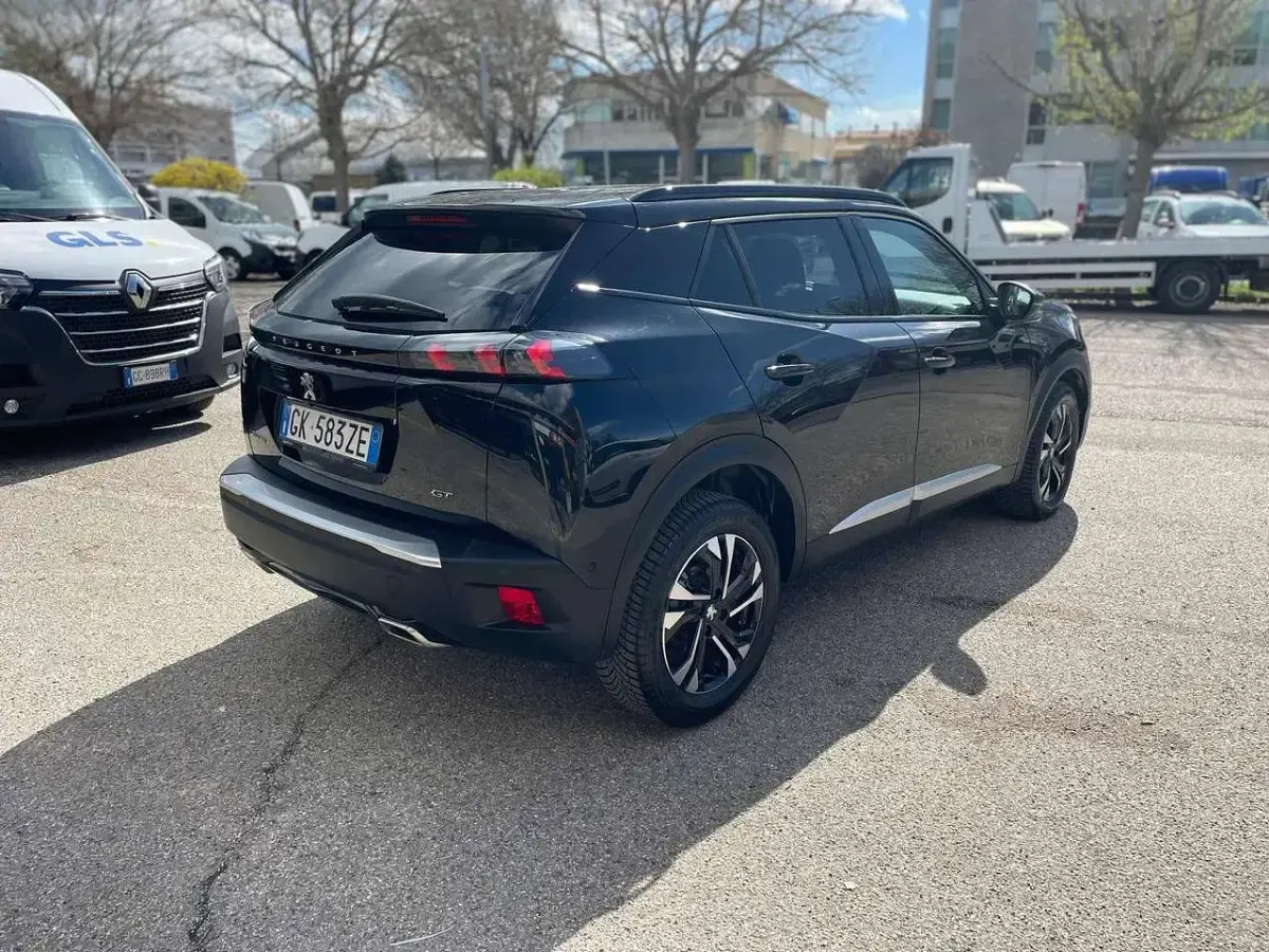 Usata Peugeot 2008 GT-line 131 CV (96 kW) 2022 Nero SUV