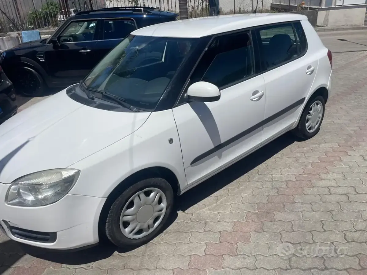 Usata Skoda Fabia 69 CV (50 kW) 2009 Bianco Berlina