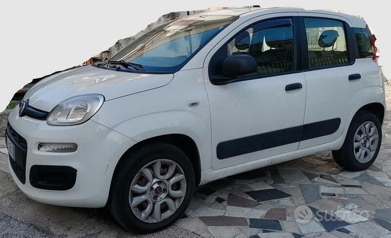 Bianco Usata 2015 Fiat Panda Due volumi | 3600 € (Super prezzo) - Immagine 1/4