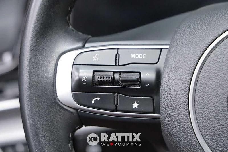 Usata Kia Sportage 136 CV (100 kW) 2023 Orange fusion SUV