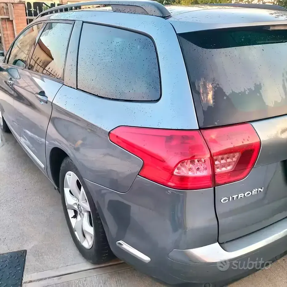 Usata Citroën C5 140 CV (102 kW) 2010 Grigio Station wagon