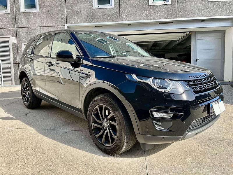 Nero Usata 2018 Land Rover Discovery Sport HSE Luxury SUV | 15.500 € (Super prezzo) - Immagine 1/4