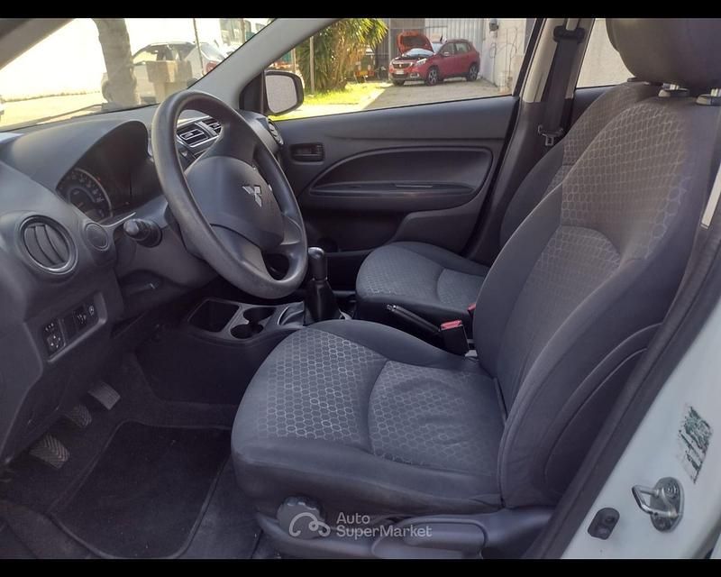 Usata Mitsubishi Space Star Intense 71 CV (52 kW) 2014 Bianco Monovolume