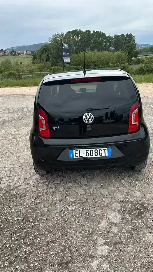 Begagnad VW up! 75 HK (55 kW) 2012 Svart Halvkombi