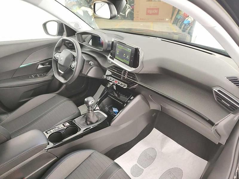 Usata Peugeot 2008 Allure 110 CV (80 kW) 2022 Nero SUV