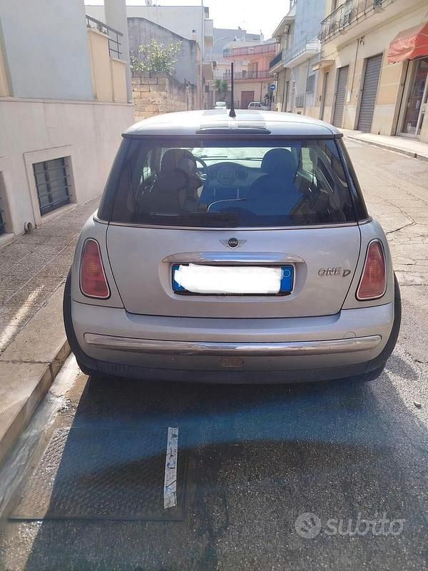 Usata Mini One D 75 CV (55 kW) 2003 Grigio Utilitaria